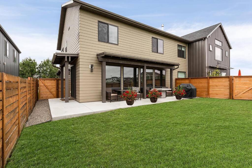 בוזמן Luxury Townhome On The Park With Bridger Mtn Views מראה חיצוני תמונה