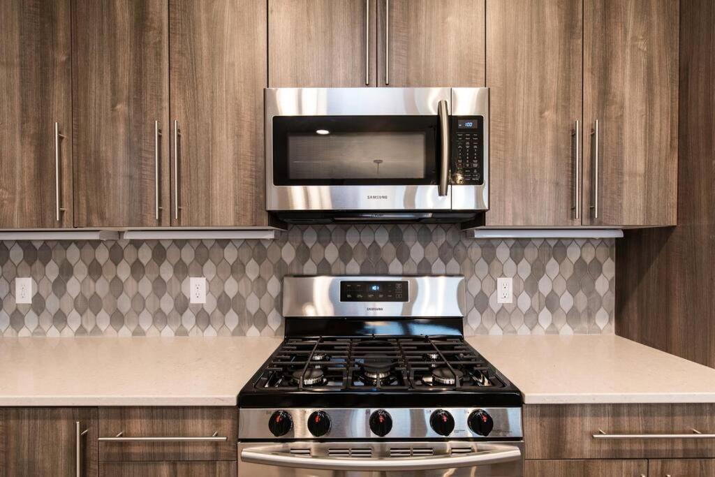 בוזמן Luxury Townhome On The Park With Bridger Mtn Views מראה חיצוני תמונה